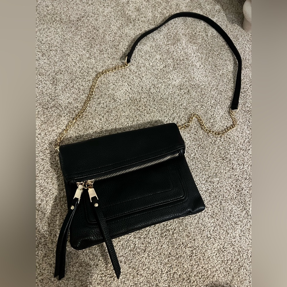Black crossbody purse